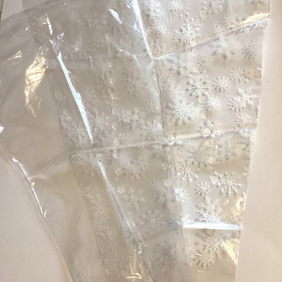 Bundle of Gift Basket Making Items Bags Tissue, Gift Wrapping Paper Cellophane - Picture 4 of 6